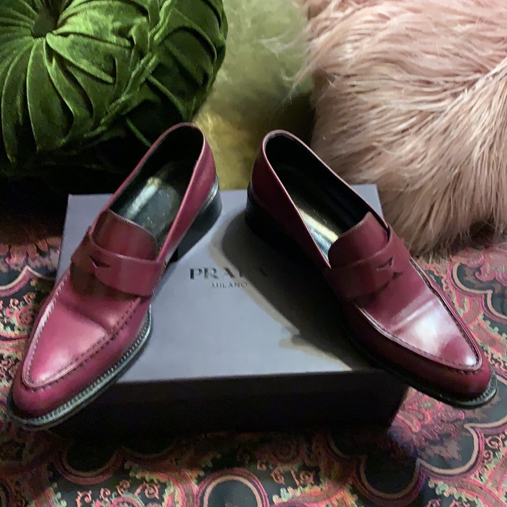 Vintage PRADA💗magenta penny🪙loafers shoes